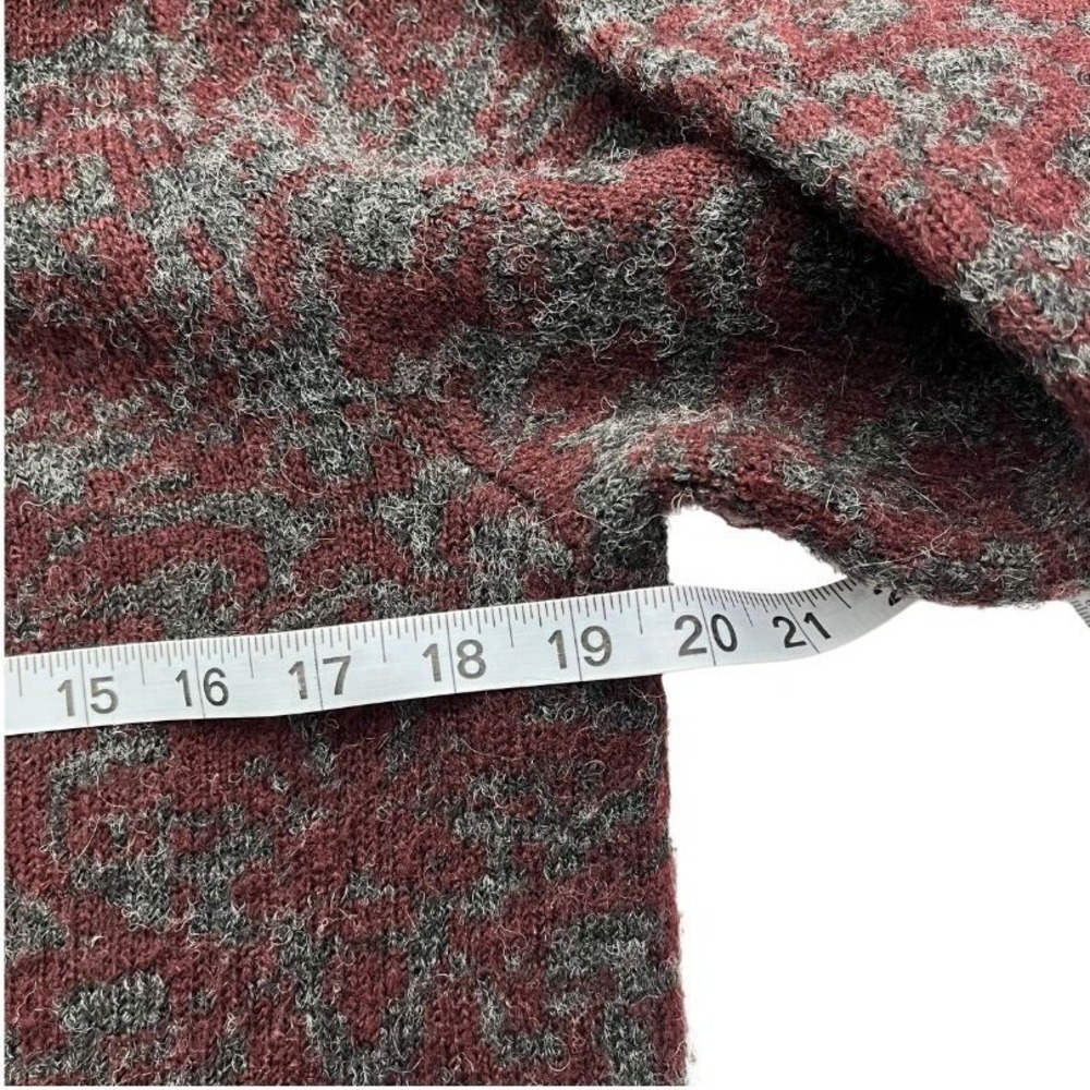 Ellen Tracy Wool Blend Sweater Cardigan Sz L Textured Red Gray One‎ Button Front - Picture 6 of 7